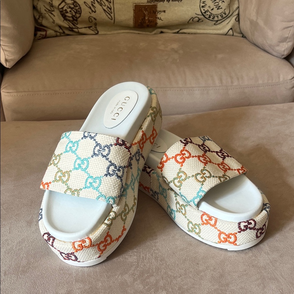 Gucci White Womens Multicolor Slide Sandals